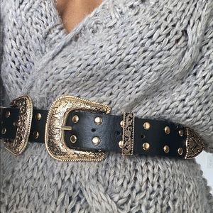 BABY BRI BRI HIP BELT IN BLACK AND GOLD